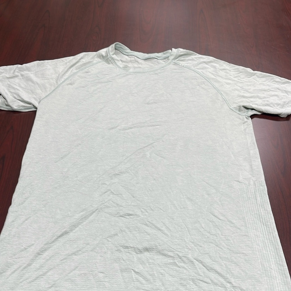 NWOT Lululemon Athletica Shirt Light Green Color
